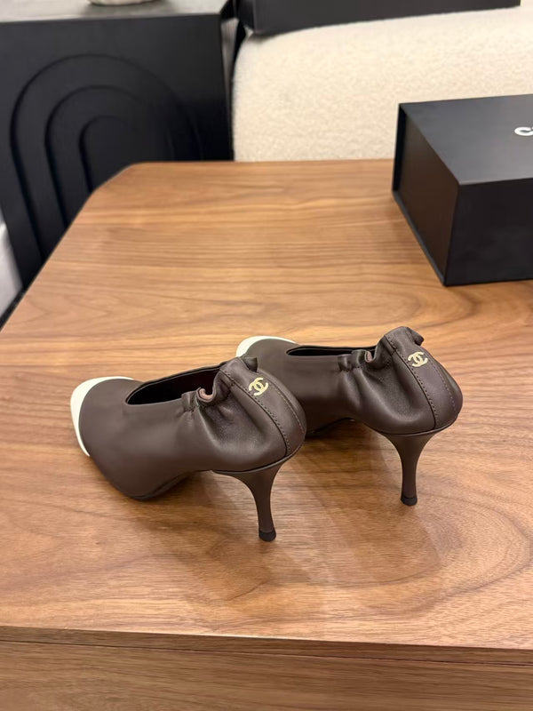 CC 26 Pumps 85mm Brown White in Sheepskin