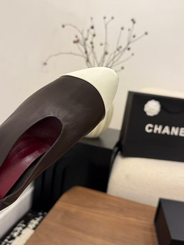 CC 26 Pumps 85mm Brown White in Sheepskin