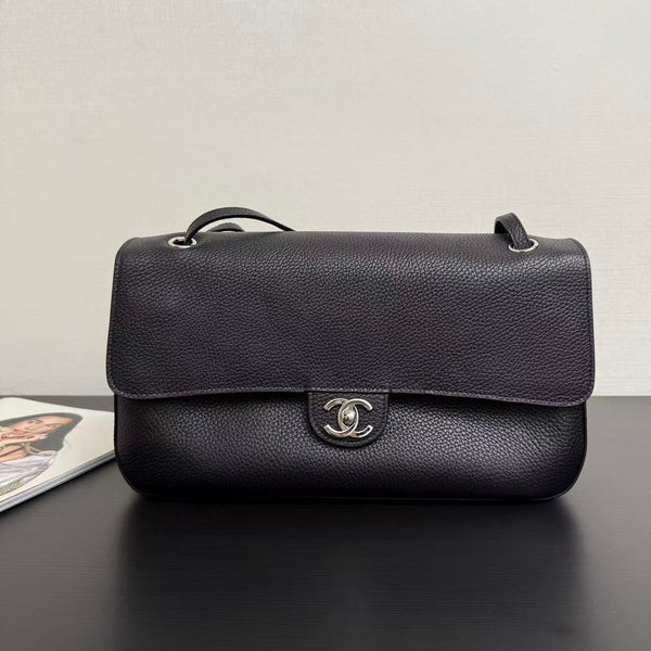 Chanel 2026 Maxi Flap Bag 29cm Black Calfskin