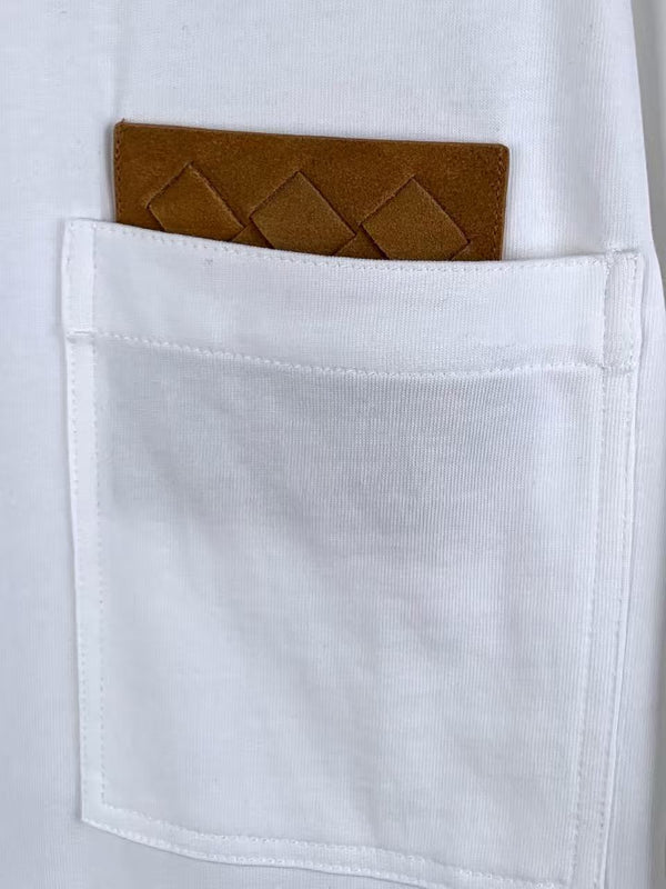 BV T-shirt with a leather-trimmed chest pocket in Cotton