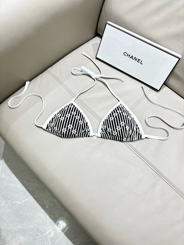 CC Bikini Set in Floral Print Black 289858