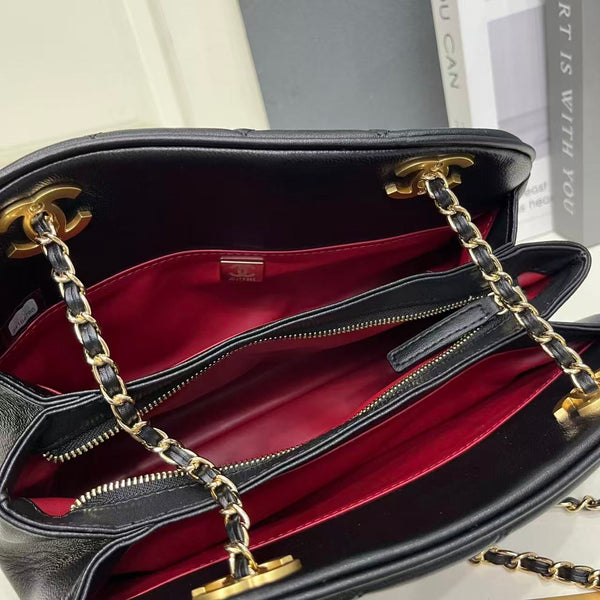 CC 2026 Chain Clutch Bag 19.5cm Black Lambskin Ghw