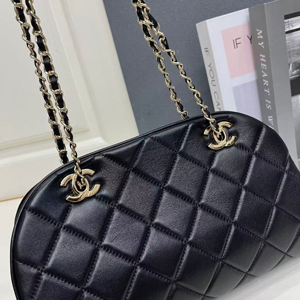 CC 2026 Chain Clutch Bag 19.5cm Black Lambskin Ghw