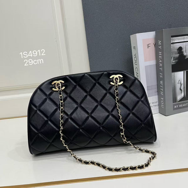 CC 2026 Chain Clutch Bag 19.5cm Black Lambskin Ghw