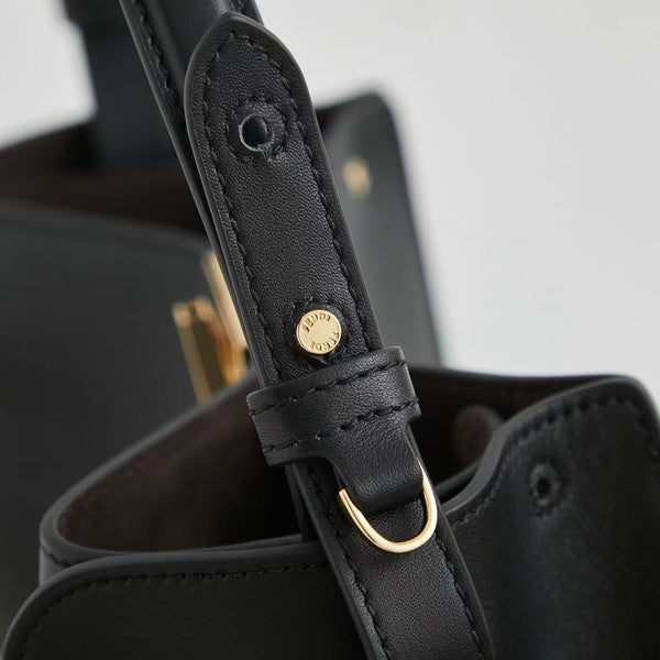 FF PEEKABOO 27 IN BLACK CALFSKIN WITH GOLD HARDWARE