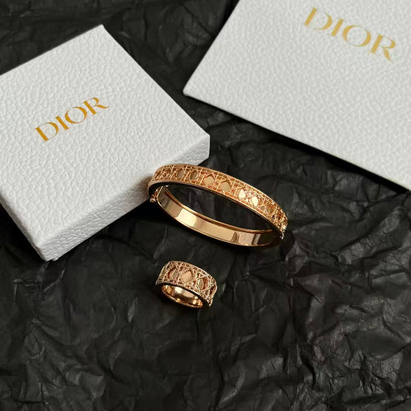 CD Cannage Bangle Bracelet in Pink Gold
