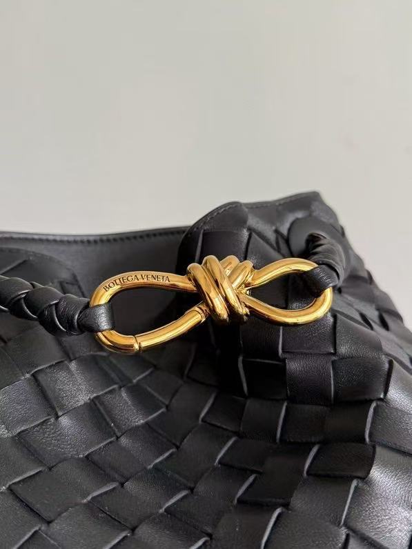 BV Andiamo Small Bucket Bag Black 30cm Lambskin 855757