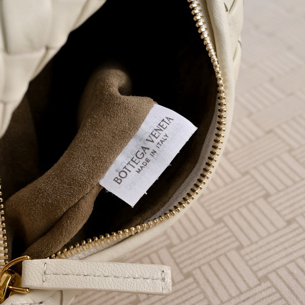 BV Baby Veneta Cream 26cm Intrecciato Nappa Leather
