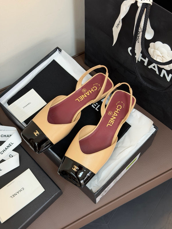 CC 26s Square-Toe Slingbacks Flat-Bottomed Black Beige Cowhide