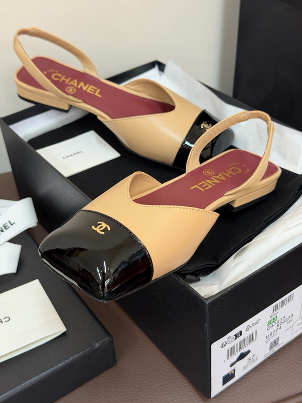 CC 26s Square-Toe Slingbacks Flat-Bottomed Black Beige Cowhide