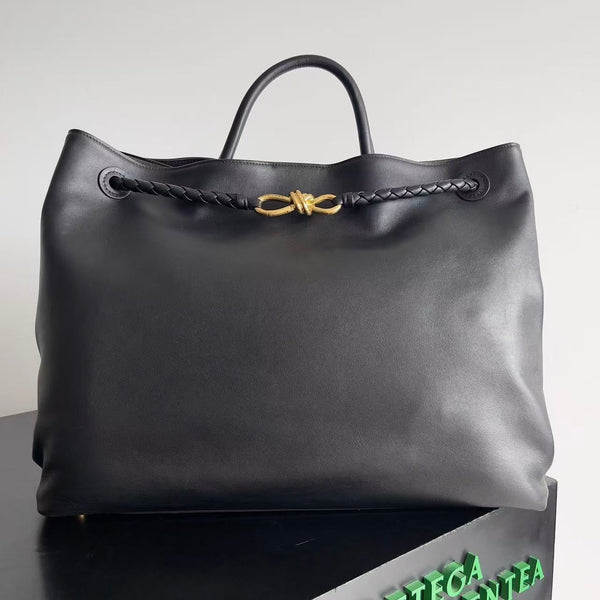 BV Andiamo Tote Bag 42cm Black Patent Cowhide Leather