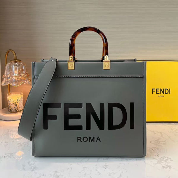 BORSA TOTE SHINE 40 IN PELLE DI VITELLO GOFFRATA VERDE PIETRA