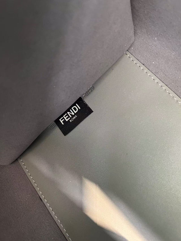 BORSA TOTE SHINE 40 IN PELLE DI VITELLO GOFFRATA VERDE PIETRA