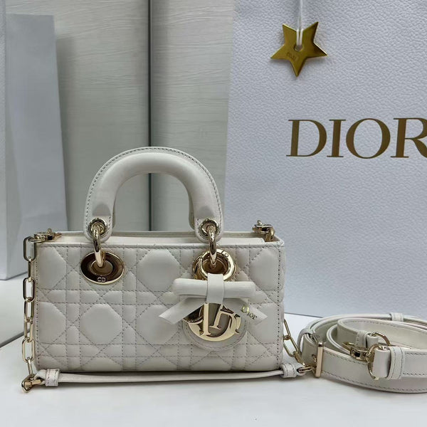 CD SMALL LADY D-JOY 19 IVORY WHITE LAMBSKIN