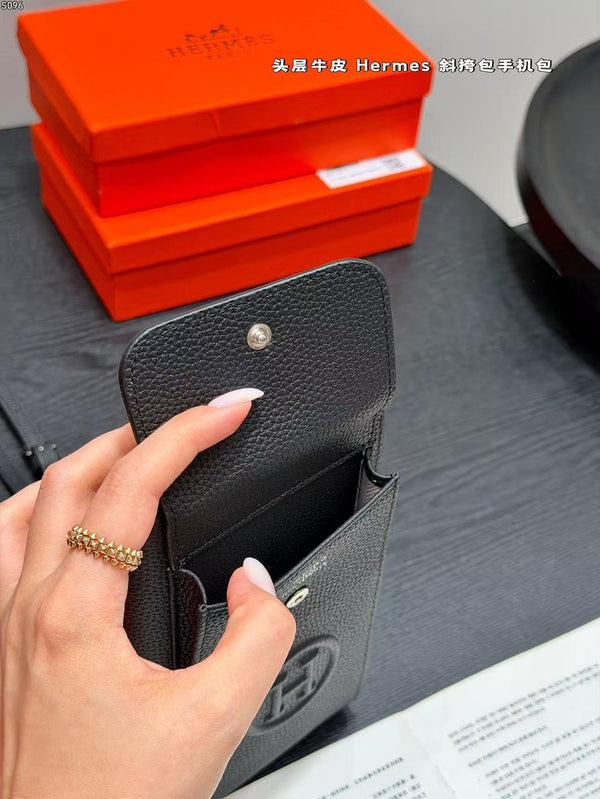 HM H-Logo Phone Wallet Bag 19cm In Black Togo Leather