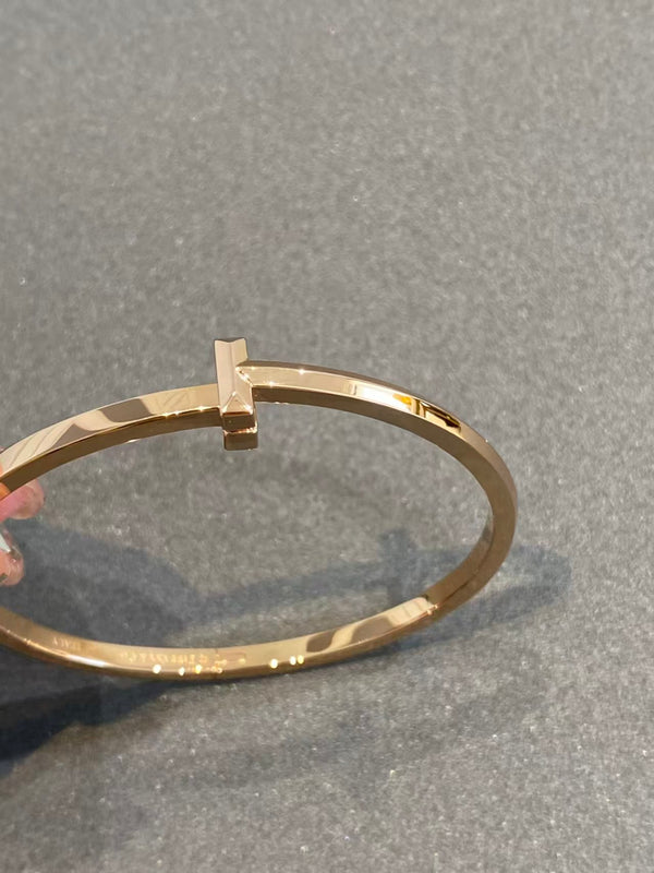 BRACCIALE T1 CON CERNIERA LARGA E PAVE' DI DIAMANTI