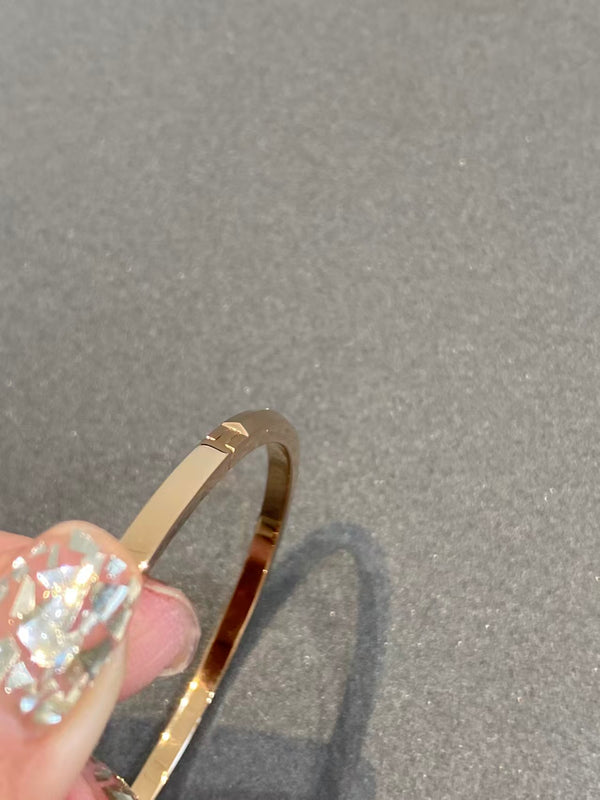 BRACCIALE T1 CON CERNIERA LARGA E PAVE' DI DIAMANTI
