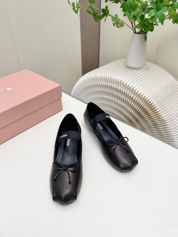 Miu Classic Bow Letter Ballet Black Calfskin