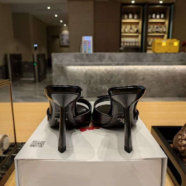 Prad 26s Open Toe Mules 100mm In Black Patent Calfskin With Logo