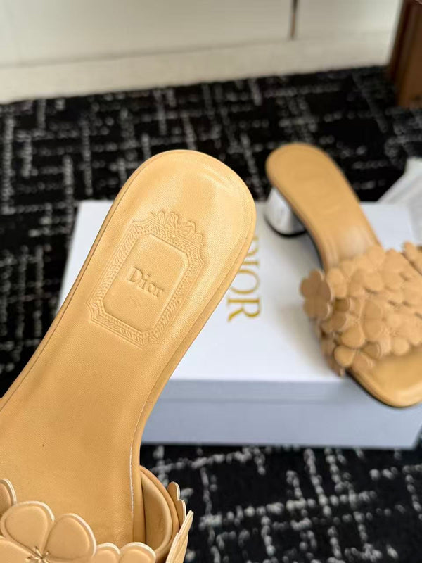 CD Bloom Mules 4.5CM Beige Leather Flowers Bee Accent 966853