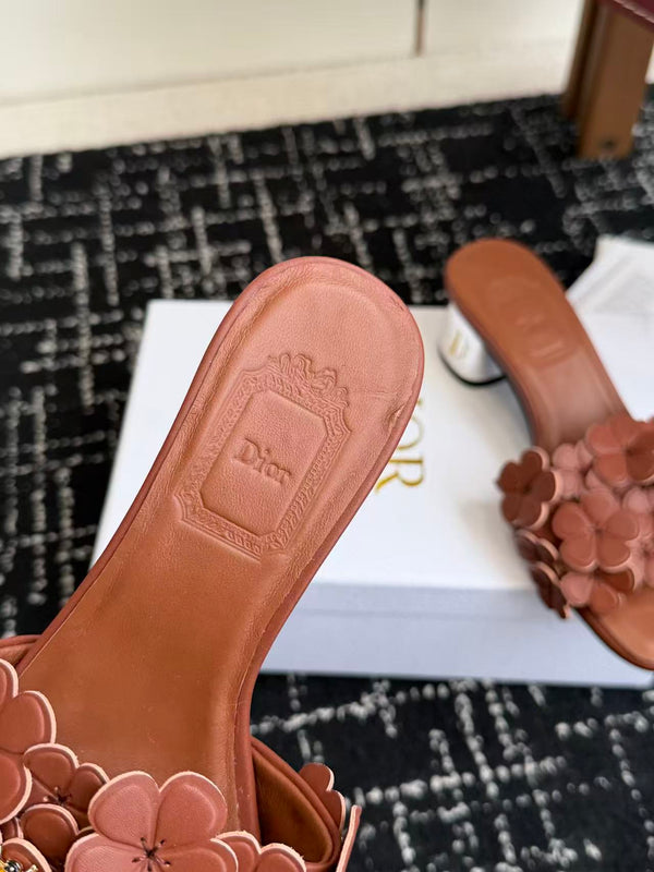 CD Bloom Mules 4.5CM Brown Leather Flowers Bee Accent 966854
