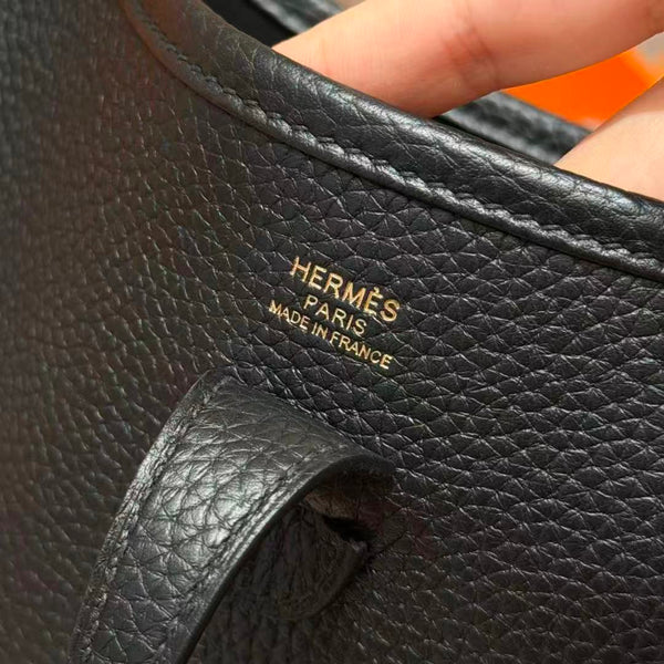 HM Evelyne 23cm Cuir Togo Noir 281207