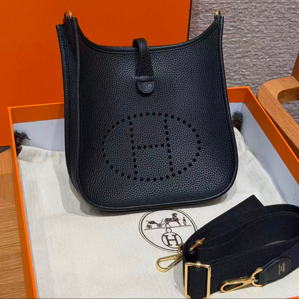 HM Evelyne 23cm Cuir Togo Noir 281207