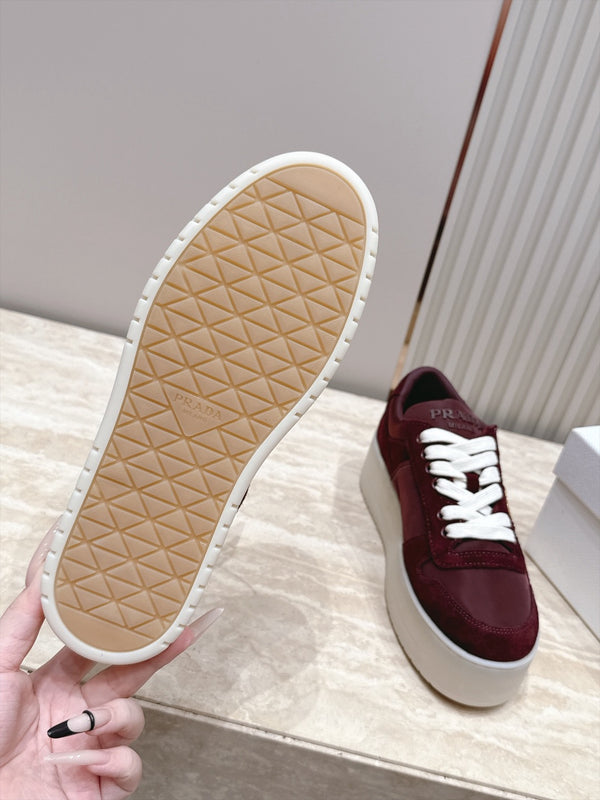 Prad 26s Downtown Sneakers Burgundy Re-Nylon Suede