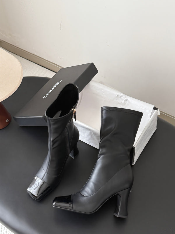 CC High Boots 85mm Block Heel Square Toe Patent in Black Cowhide