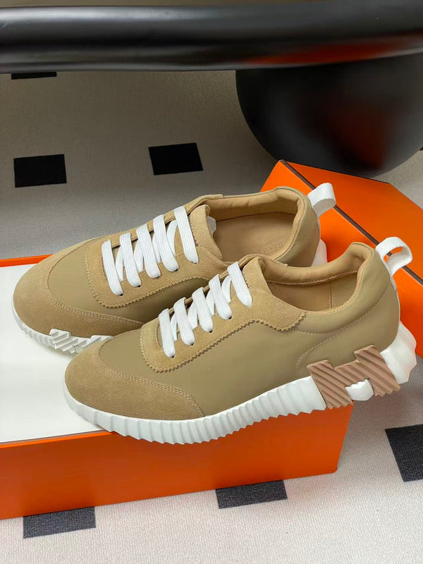 HM Unisex Bouncing Sneakers Suede Leather