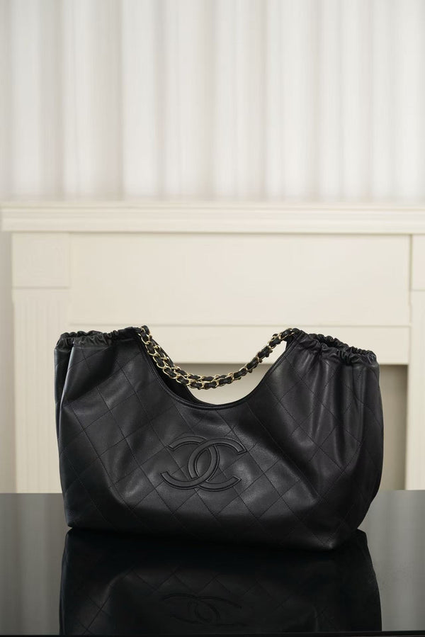 CC Quilted Large Tote Bag 43cm Black Cowhide Leather