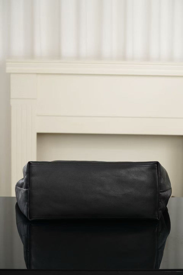 CC Quilted Large Tote Bag 43cm Black Cowhide Leather