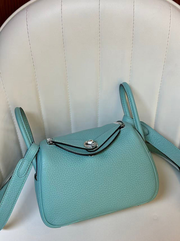 HM LINDY BAG 19CM MINT BLUE CALFSKIN