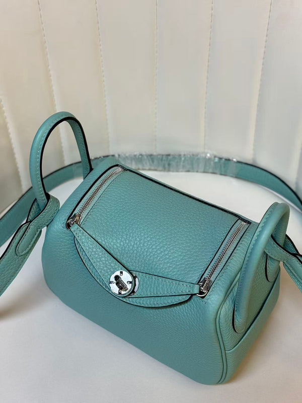 HM LINDY BAG 19CM MINT BLUE CALFSKIN