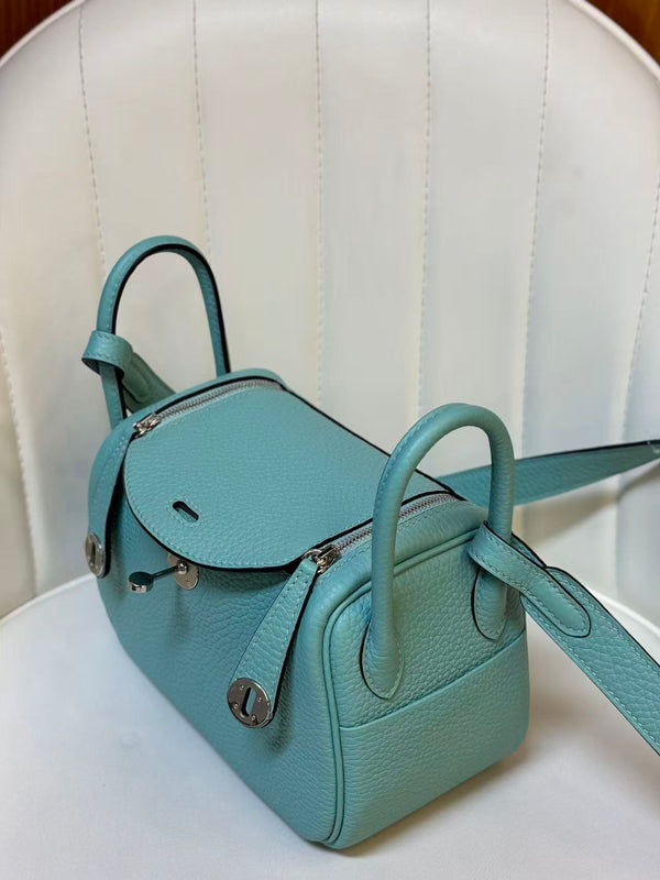 HM LINDY BAG 19CM MINT BLUE CALFSKIN