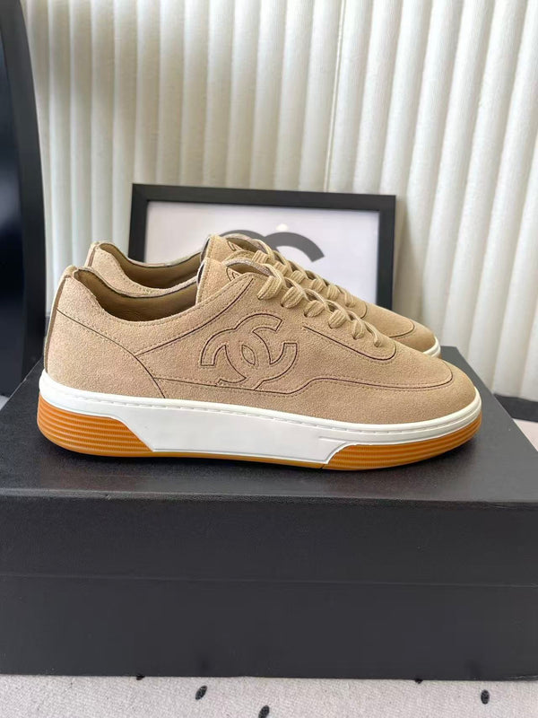 CC 26FW Sneakers Beige Suede