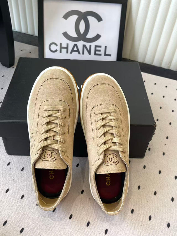 CC 26FW Sneakers Beige Suede