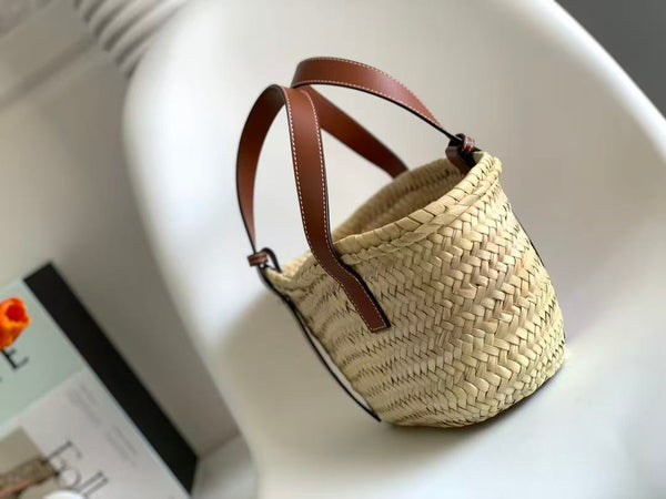 LOEWE 26S Small Basket Bag Anagram Logo 33cm Beige Palm Leaf Calfskin