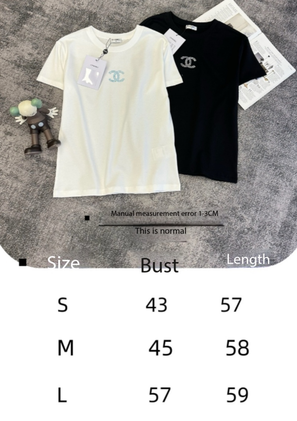 T-shirt CC Logo entrelacé SS26 en coton 350614