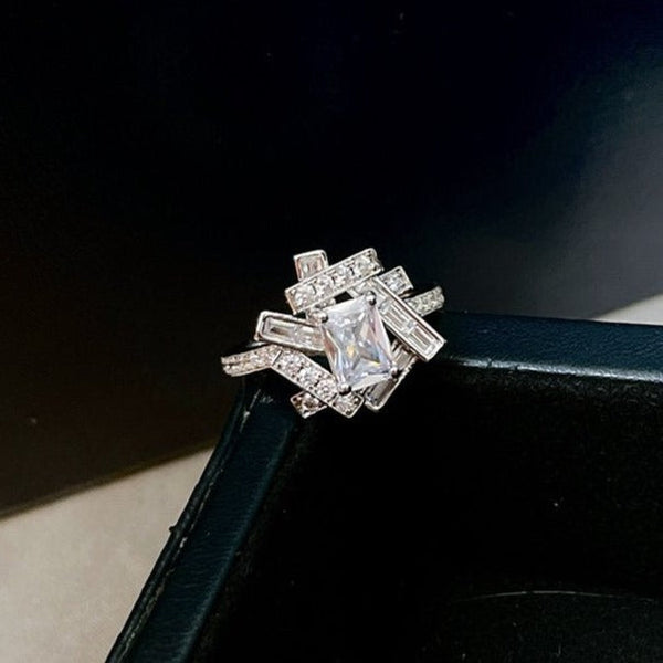 ANELLO CON DIAMANTI IN ARGENTO THREADS