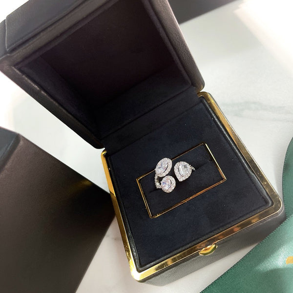 ANELLO DI FIDANZAMENTO IN ARGENTO CON DIAMANTI MULTIFORMI