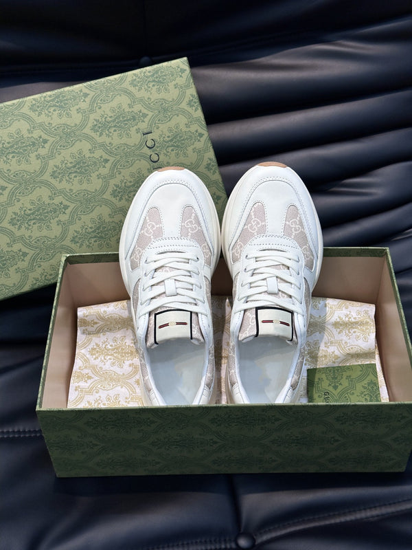 SCARPE DA SNEAKER GG RETRO RHYTON ROSA BIANCHE