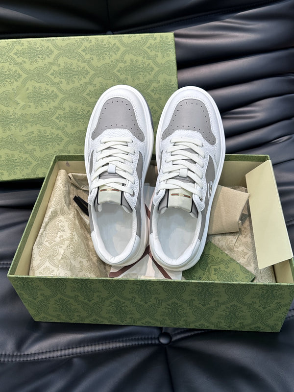 SNEAKERS GG IN PELLE BIANCA GRIGIA