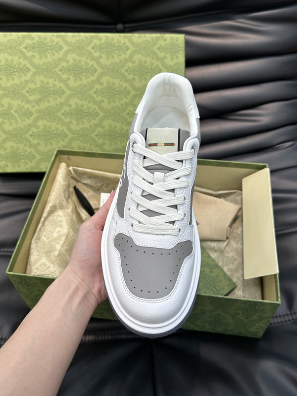SNEAKERS GG IN PELLE BIANCA GRIGIA