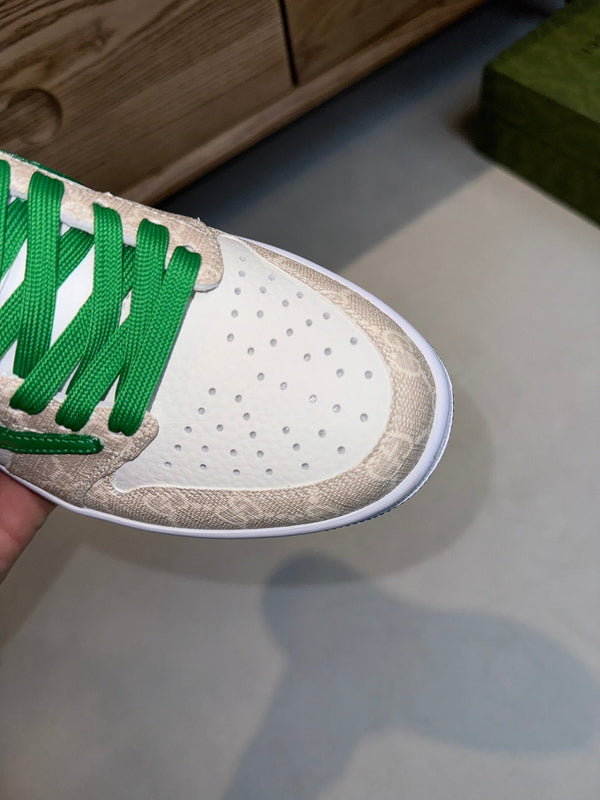 GG LOW TRAVIS GREEN WHITE LEATHER