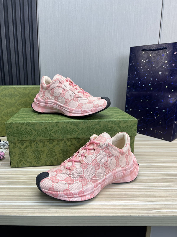 GG RUN PINK LEATHER SNEAKERS