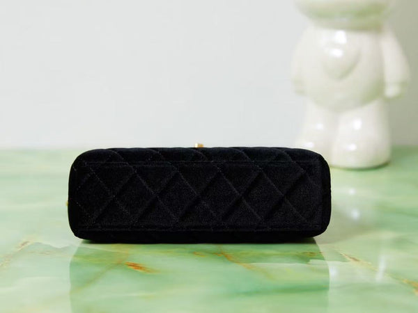 Borsa Kelly Mini trapuntata CC in velluto nero