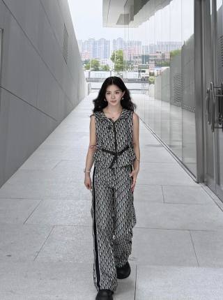 CD 26 Jacquard Hooded Vest Black in Polyester 378697