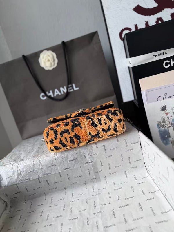 CC 2026 Flap Bag 21cm Leopard Sequin Leather