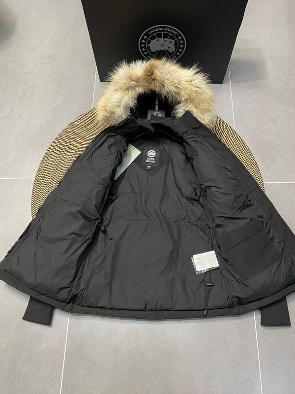 C. Goose Parka Chelsea en coton noir pour femme